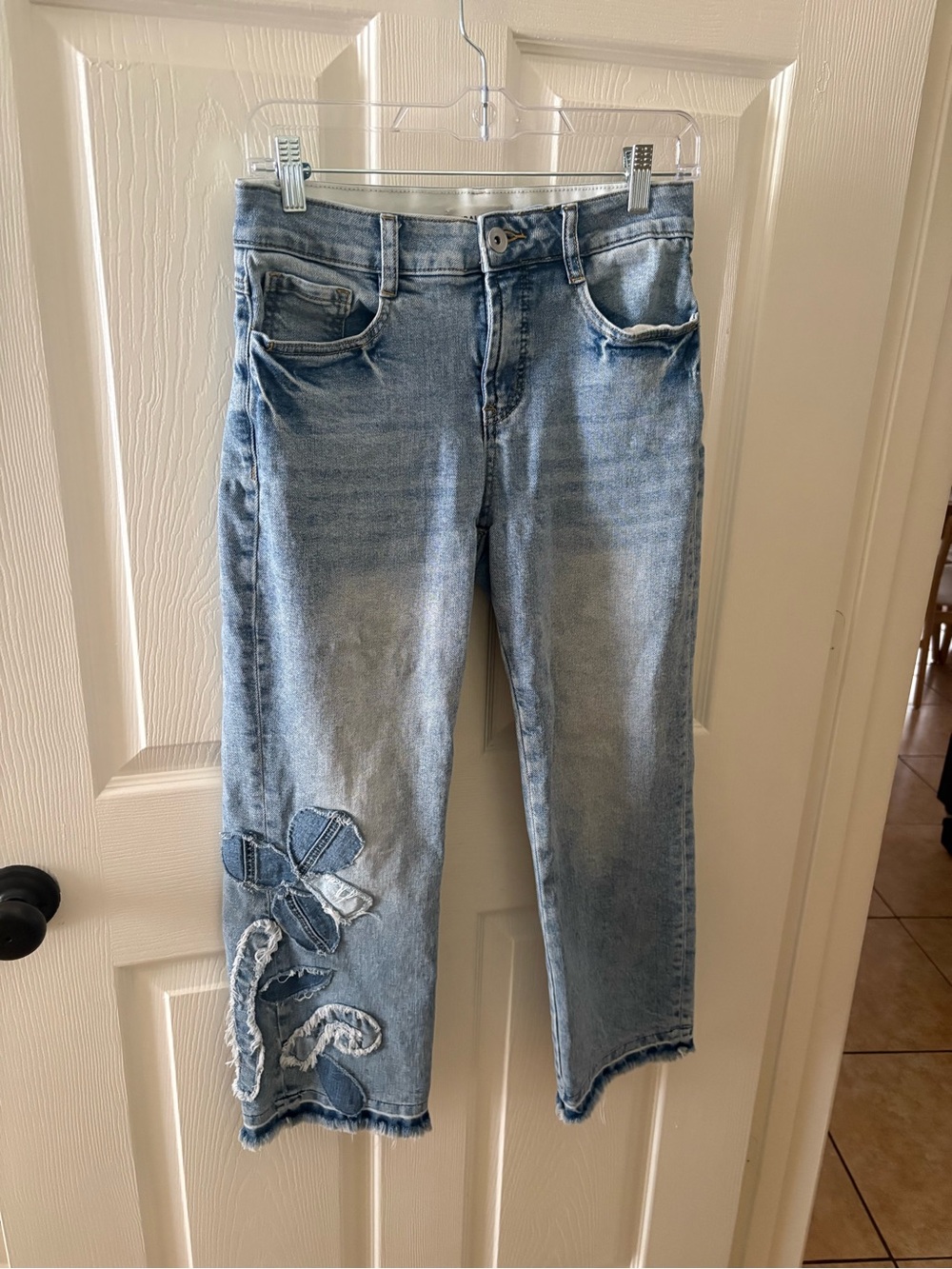 Tribal Light Blue Cropped Embroidered Patch Work Jeans Size 4 / m / L
